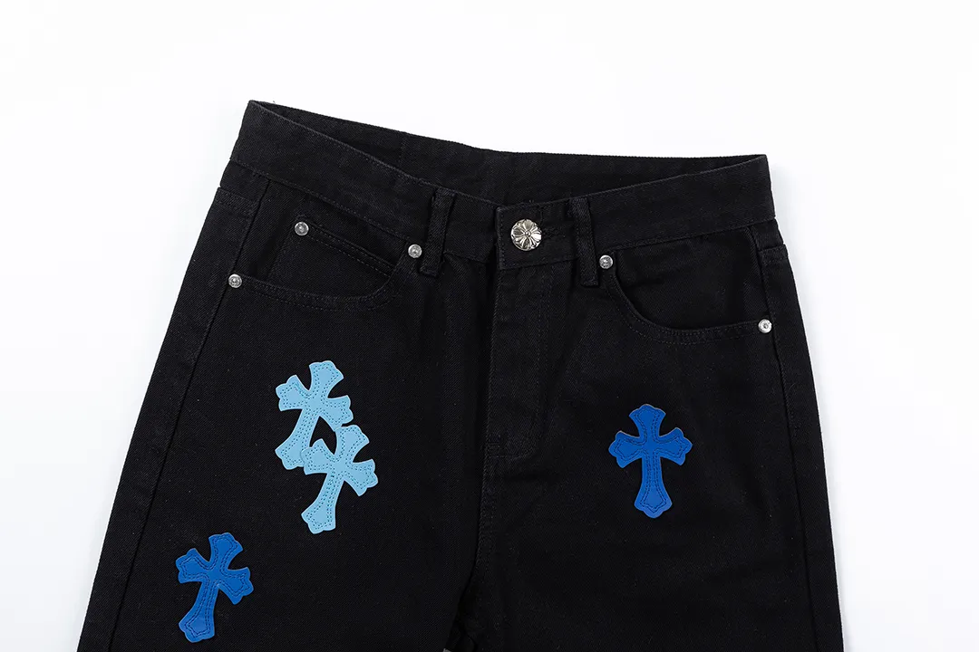 KE950#P230 The only correct leather label version on the market Chrome Hearts CH Cross embroidery distressed jeans Top ceiling quality 100% correct version The correct version is here!  Believe me this must be the best quality you will ever come across! ! Excellent value for money! !  Styles with different washes and textures are very friendly to people with thin legs and thick legs. The straight version is very flattering to the shape of the legs. The moderate length is timeless and easy to match. It is the basis of various styles and a must-have in the wardrobe! ! Add a little stacking to easily control the clean fit trend that has exploded this year. The fabric is stiff but also makes the upper body soft without losing texture. The sides and cuffs of some styles have a bone-wash effect. The vintage flavor pops up all at once. It’s really hard not to love it! ✅Correctly customize the Croxin metal leather label on the back panel. It is not sold directly with the cross on the finished jeans. 1:1 copying strives for excellence and the details are perfectly grasped. ✅The cross leather label is clear and smooth. Exquisite turning top craftsmanship. ✅Buttons, zippers and hardware are all customized versions of the Croxin LOGO. ✅High-cost washing process. Size: 28 30 32 34 36 (5 sizes)